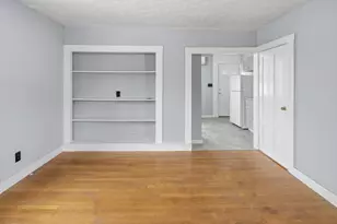 34 Cottage St, Watertown, MA 02472 - Photo 24