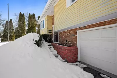 74 Locust Ave, Southbridge, MA 01550 - Photo 2