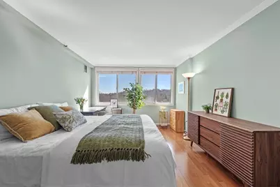 1731 Beacon St #721, Brookline, MA 02445 - Photo 18