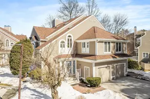 47 Pointe Rok Dr, Worcester, MA 01604 - Photo 1