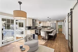 282 Thurston St, Wrentham, MA 02093 - Photo 6