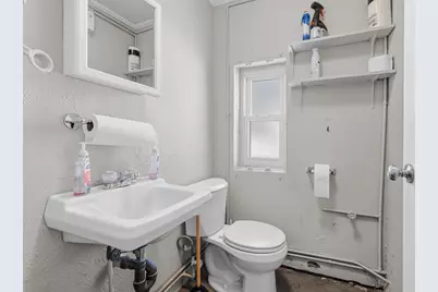 1193 Ashley Blvd, New Bedford, MA 02745 - Photo 14