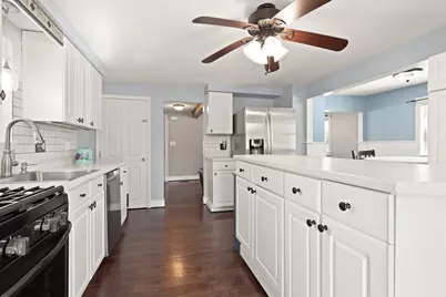 19 Cherry St, Hudson, MA 01749 - Photo 12