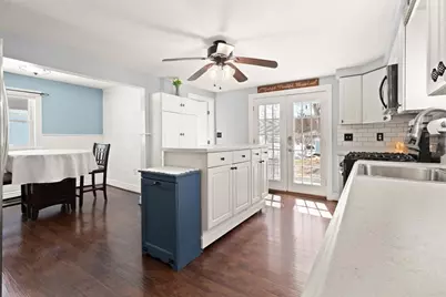 19 Cherry St, Hudson, MA 01749 - Photo 10