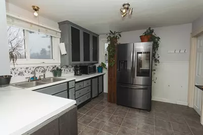 25 Barton Rd, Greenfield, MA 01301 - Photo 10