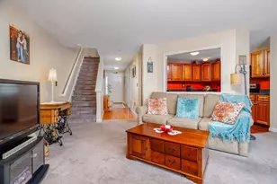 101 Bridle Cross Rd, Fitchburg, MA 01420 - Photo 4