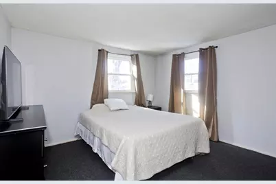 3 Fordham St, Springfield, MA 01104 - Photo 8