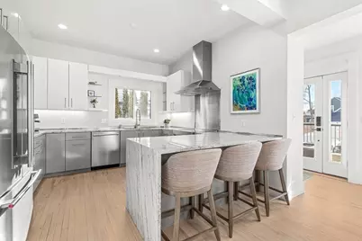 104 Cottage Street, Melrose, MA 02176 - Photo 10