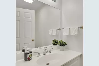 1401 Centre St #1401, Boston, MA 02132 - Photo 14
