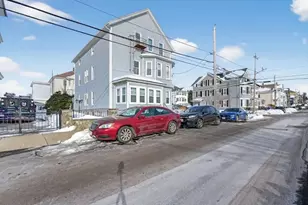 464 Birch St, Fall River, MA 02724 - Photo 2