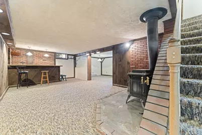 35 Dustin St, Worcester, MA 01604 - Photo 24