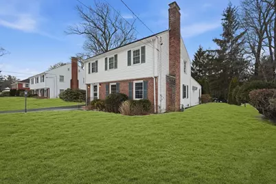 642 Laurel Street, Longmeadow, MA 01106 - Photo 2