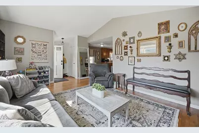 180 Southwick St, Agawam, MA 01030 - Photo 8