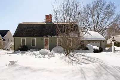 49 Raymond St, Weymouth, MA 02189 - Photo 2