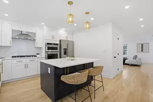 44 Lakeview Terrace, Waltham, MA 02451 - Photo 2