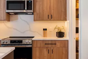 246 Bremen St, Boston, MA 02128 - Photo 10