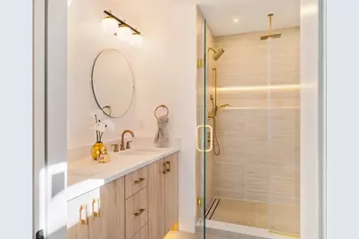 246 Bremen St #3, Boston, MA 02128 - Photo 24