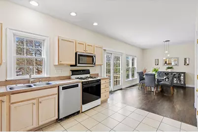 51 Knowlton Circle #51, Upton, MA 01568 - Photo 6