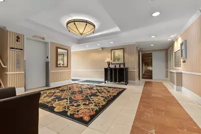 1008 Paradise Road #1M, Swampscott, MA 01907 - Photo 8