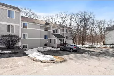 330 Sunderland Rd #80, Worcester, MA 01604 - Photo 2