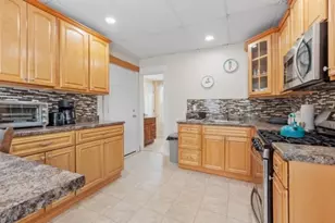 29 Forest St, Fitchburg, MA 01420 - Photo 4