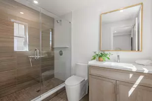 527 E 7th St, Boston, MA 02127 - Photo 10