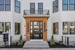 527 E 7th St, Boston, MA 02127 - Photo 1