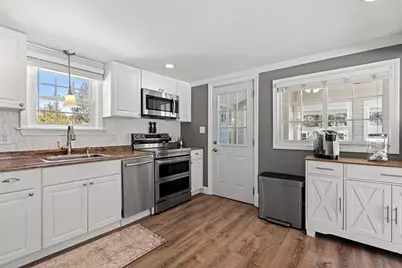 3 Coburn Ave, Tewksbury, MA 01876 - Photo 14