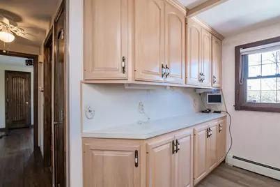 105 Montgomery St, Westfield, MA 01085 - Photo 12