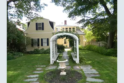 24 Warren #2, Salem, MA 01970 - Photo 1