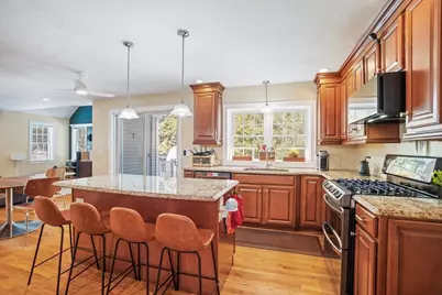 890 Maple St, Mansfield, MA 02048 - Photo 2