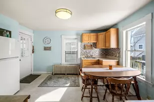 12 Arthur St, Gloucester, MA 01930 - Photo 10