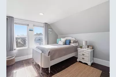 325 Mountain Ave, Revere, MA 02151 - Photo 18