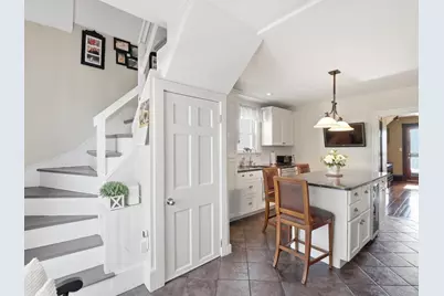 325 Mountain Ave, Revere, MA 02151 - Photo 6