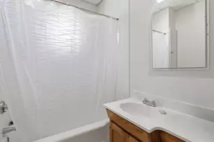 325 Mountain Ave, Revere, MA 02151 - Photo 16