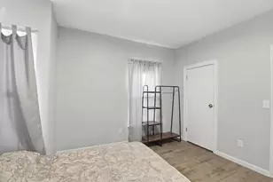 28 Warnock St, Lowell, MA 01852 - Photo 22