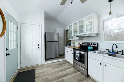 154 Pakachoag St, Auburn, MA 01501 - Photo 8