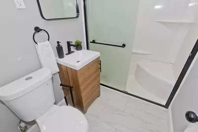 1709 Memorial Dr, Chicopee, MA 01020 - Photo 10