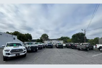 639 Rogers St, Lowell, MA 01852 - Photo 10