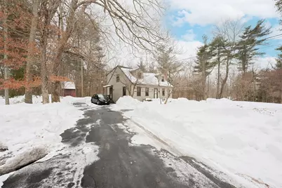 20 Vine St, Douglas, MA 01516 - Photo 4