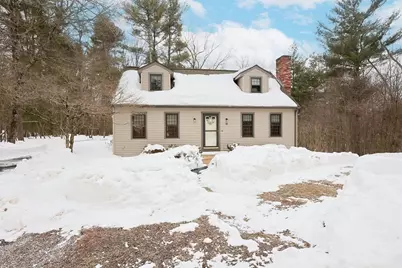 20 Vine St, Douglas, MA 01516 - Photo 1