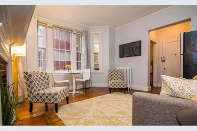 1253 Beacon St #A5, Brookline, MA 02446 - Photo 2