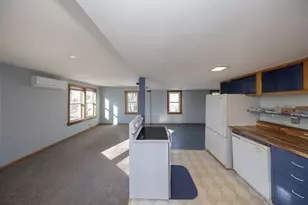 2 Teconnett Path, Worcester, MA 01605 - Photo 4