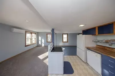 2 Teconnett Path, Worcester, MA 01605 - Photo 4