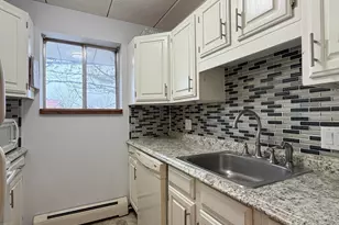 995 Mass Ave, Arlington, MA 02476 - Photo 14