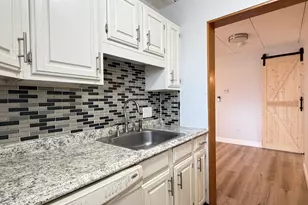 995 Mass Ave, Arlington, MA 02476 - Photo 16