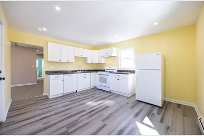 7 Pearl St, Waltham, MA 02453 - Photo 8