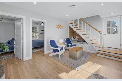 53 Dillingham Ave, Sandwich, MA 02563 - Photo 4