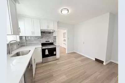204 Farrington St #1, Quincy, MA 02170 - Photo 2