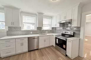 204 Farrington St, Quincy, MA 02170 - Photo 1